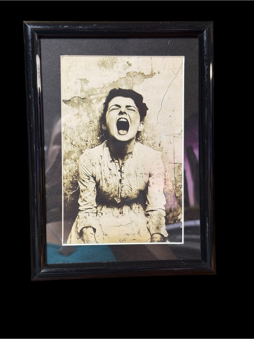Vintage Scream Portrait Framed Art Print – 5x7 | Gothic Dark Academia Décor
